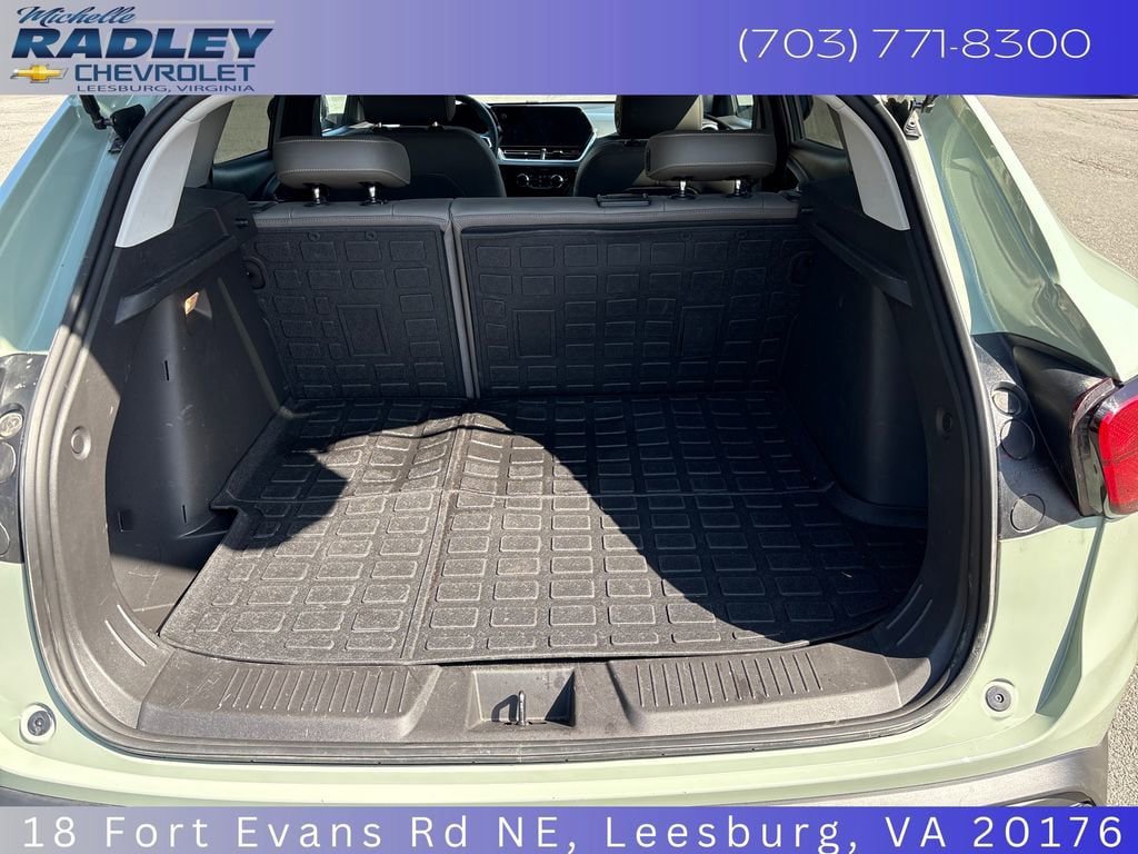 Used 2025 Chevrolet Trax ACTIV w/ Driver Confidence Package FWD image 11