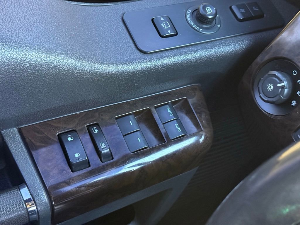 Used 2016 Ford F350 Platinum image 16