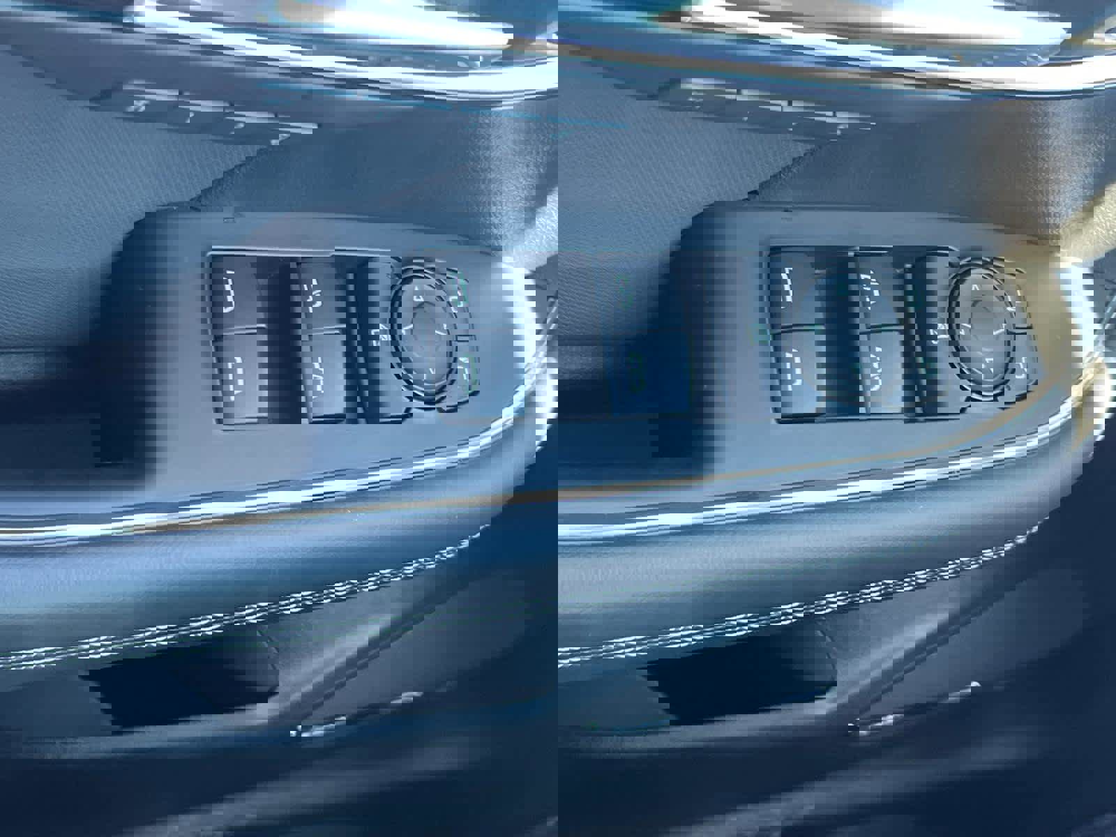 Certified 2025 Buick Envision Preferred image 23