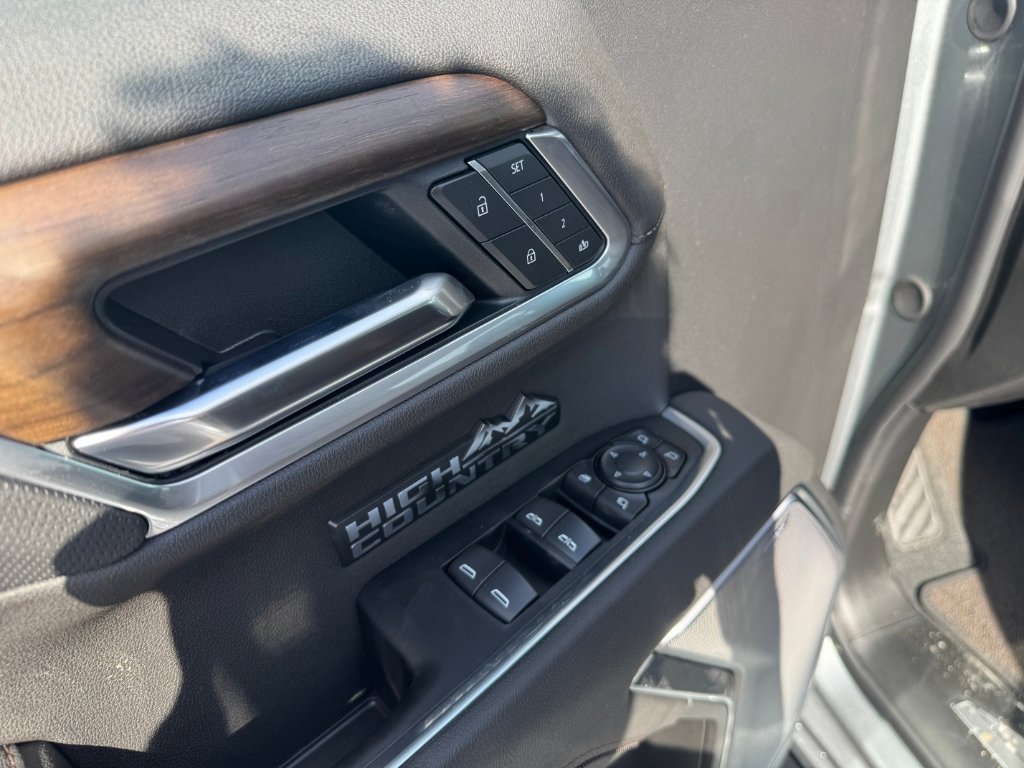 New 2026 Chevrolet Silverado 1500 High Country w/ Technology Package AWD/4WD image 11