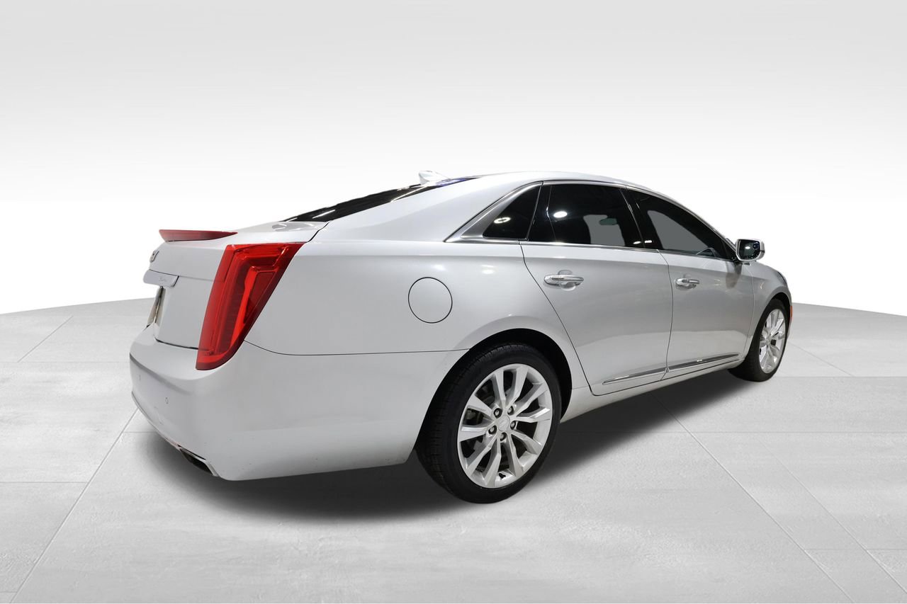 Used 2017 Cadillac XTS Luxury FWD image 3