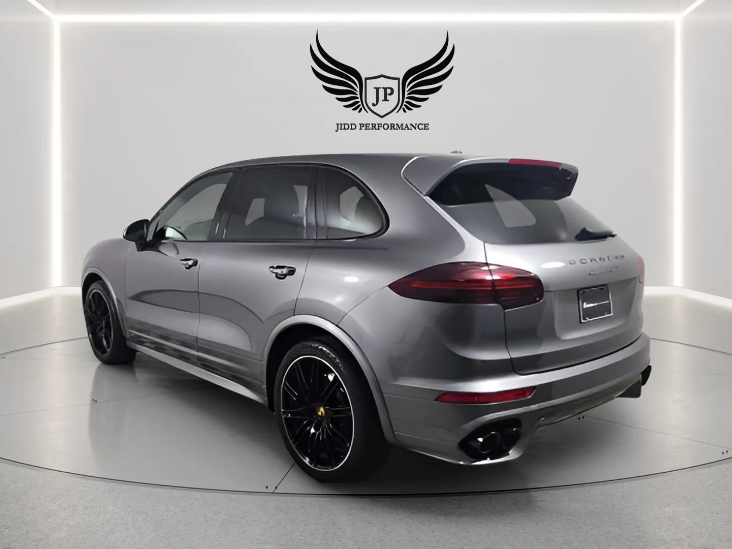 Used 2016 Porsche Cayenne GTS w/ Premium Package Plus AWD/4WD image 5