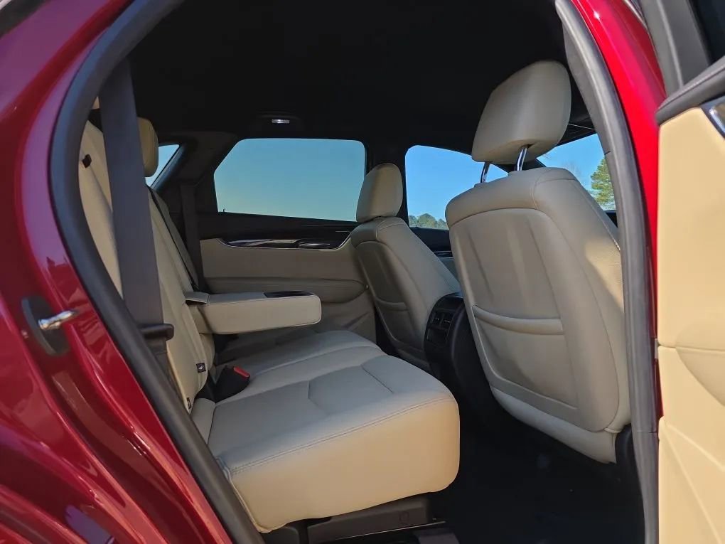 Used 2019 Cadillac XT5 AWD image 44