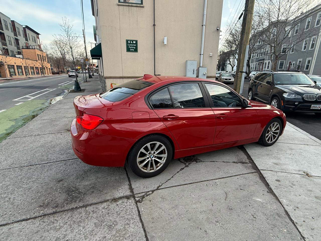 Used 2016 BMW 320i Sedan RWD image 3