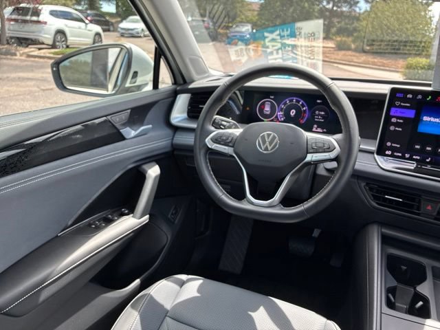 Certified 2026 Volkswagen Tiguan SE AWD/4WD image 16