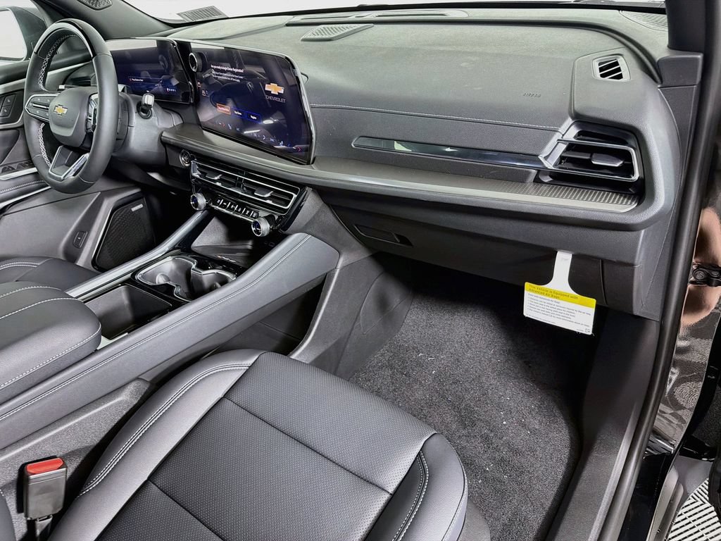 New 2027 Chevrolet Traverse LT w/ Enhanced Driving Package FWD image 31