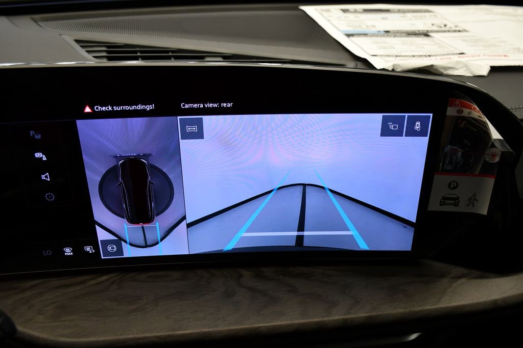 Used 2025 Audi Q5 Premium w/ Convenience Package image 19