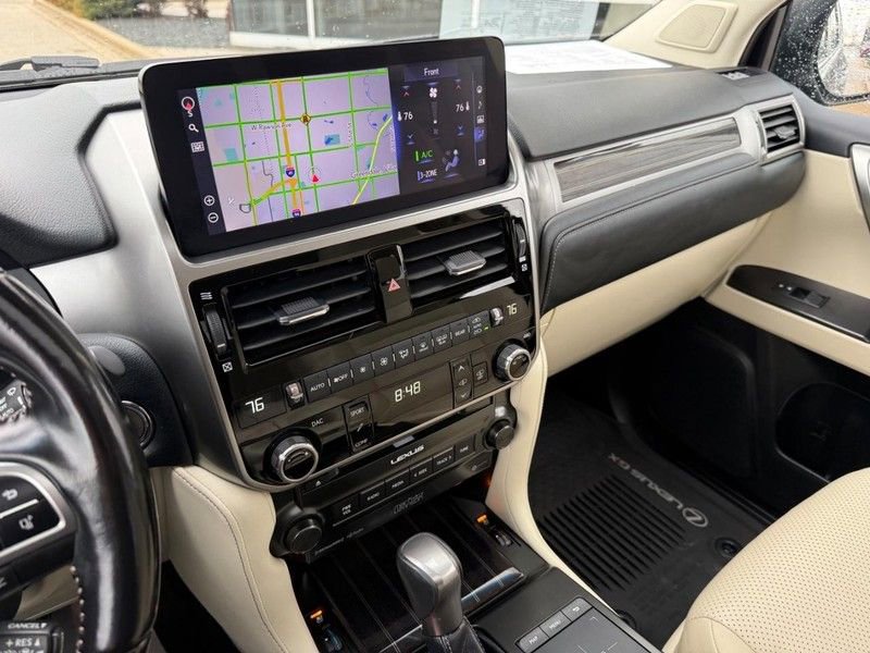 Used 2022 Lexus GX 460 Luxury w/ Accessory Package AWD/4WD image 25