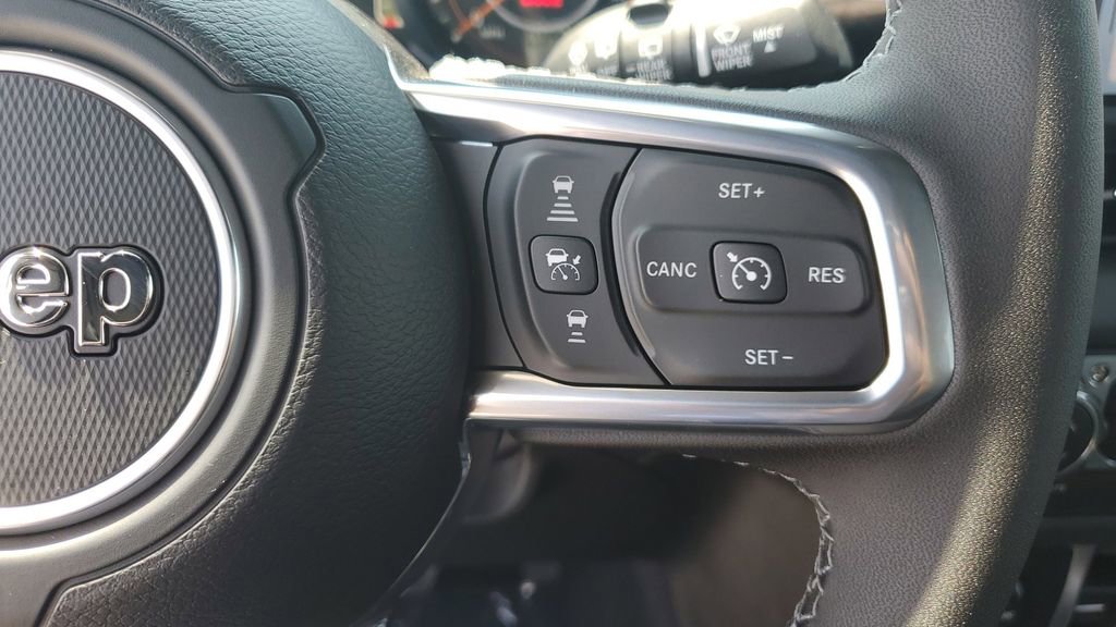 New 2025 Jeep Wrangler Sahara image 31