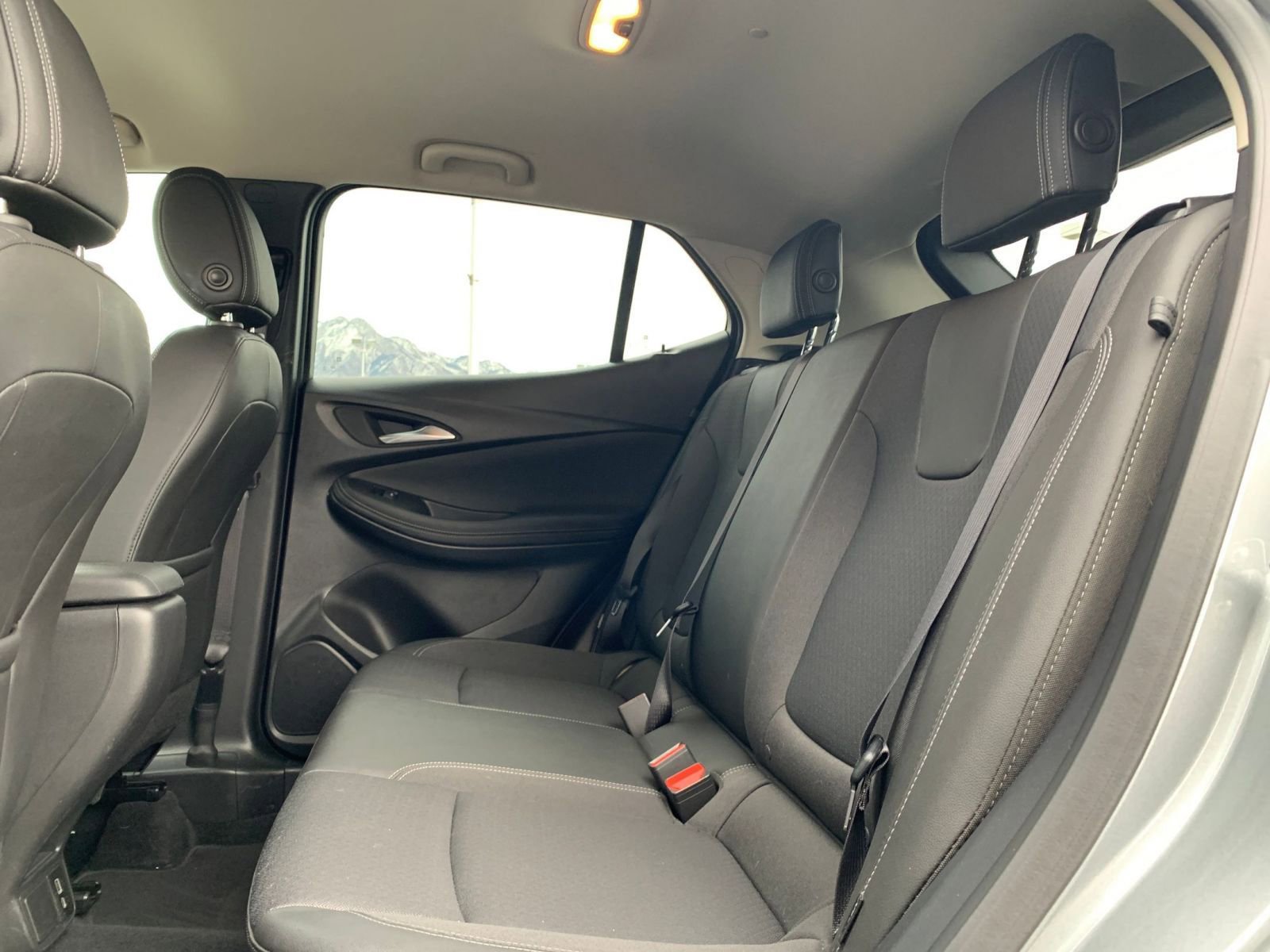 Used 2025 Buick Encore GX Preferred image 24