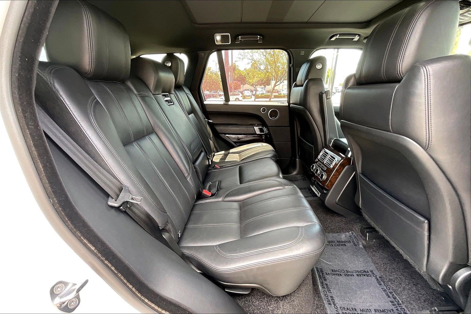 Used 2014 Land Rover Range Rover HSE AWD/4WD image 19