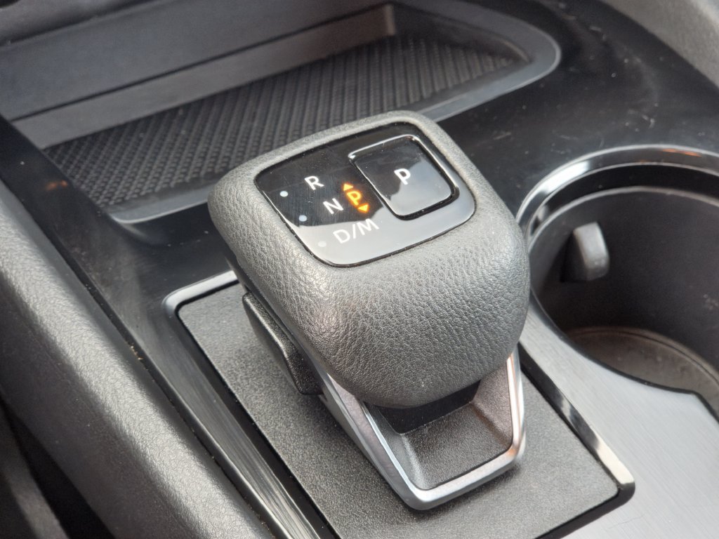 Used 2025 Nissan Rogue SV FWD image 20