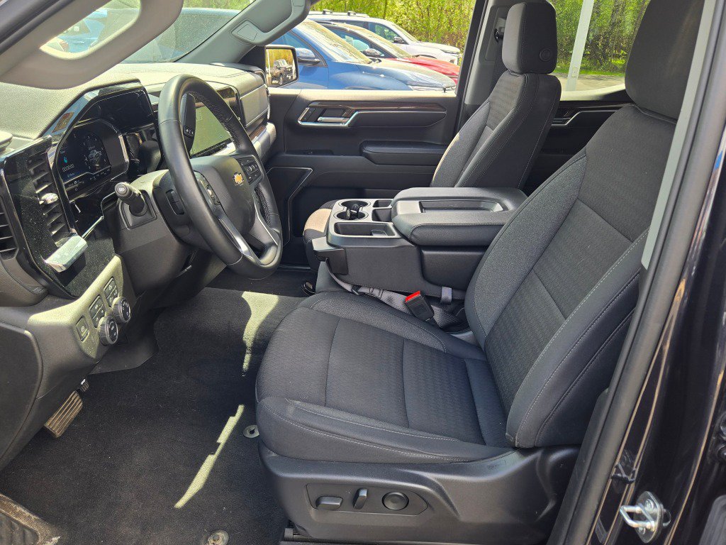 Certified 2024 Chevrolet Silverado 1500 LT AWD/4WD image 22