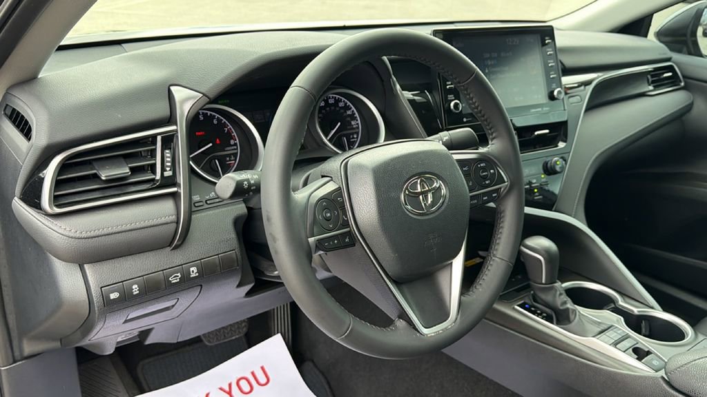 Used 2024 Toyota Camry XLE FWD image 16