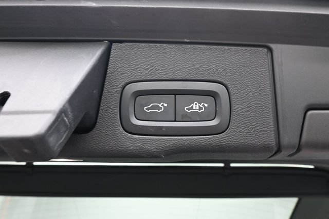 Used 2023 Volvo XC60 B5 Plus w/ Climate Package AWD/4WD image 31