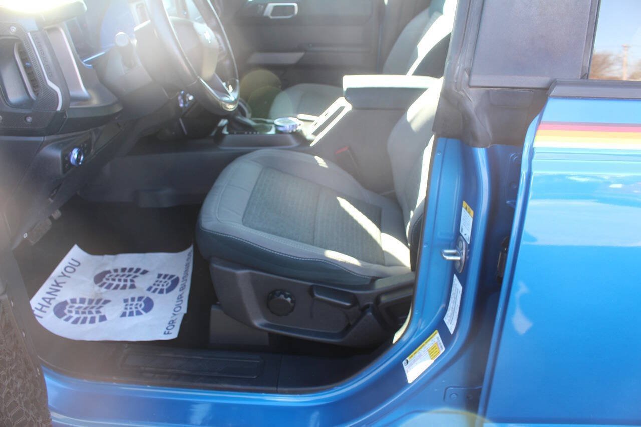 Used 2022 Ford Bronco Outer Banks w/ Sasquatch Package AWD/4WD image 13