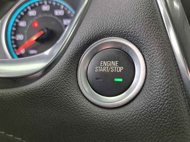 Used 2023 Chevrolet Traverse LT image 15