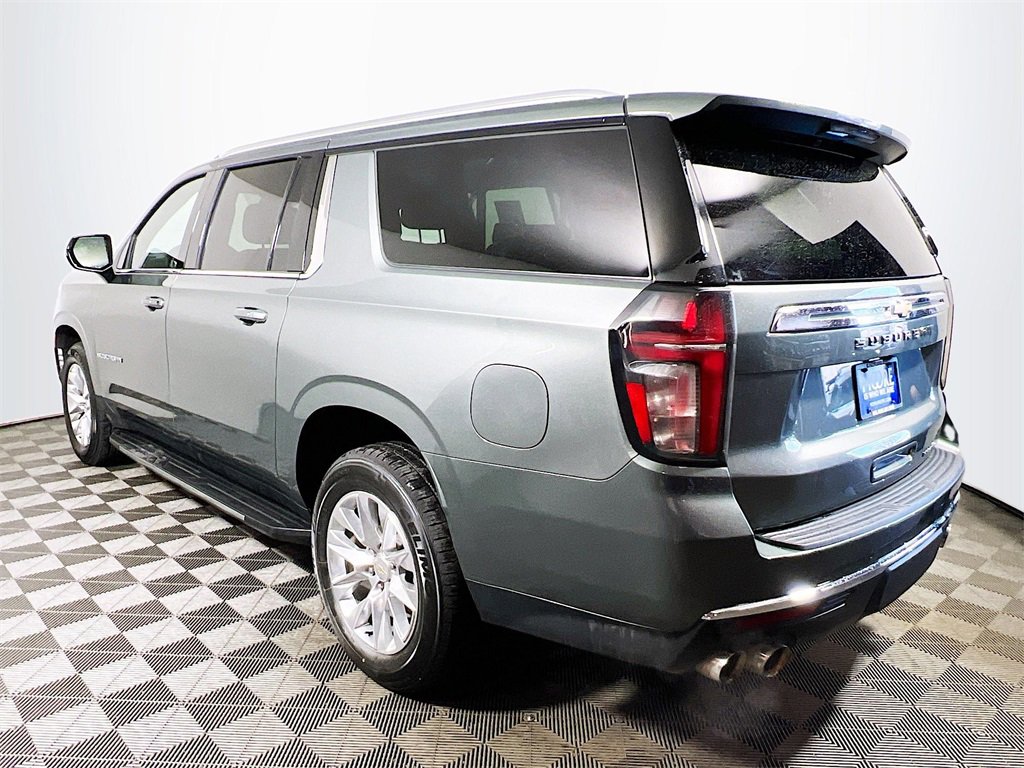 Used 2023 Chevrolet Suburban Premier image 6