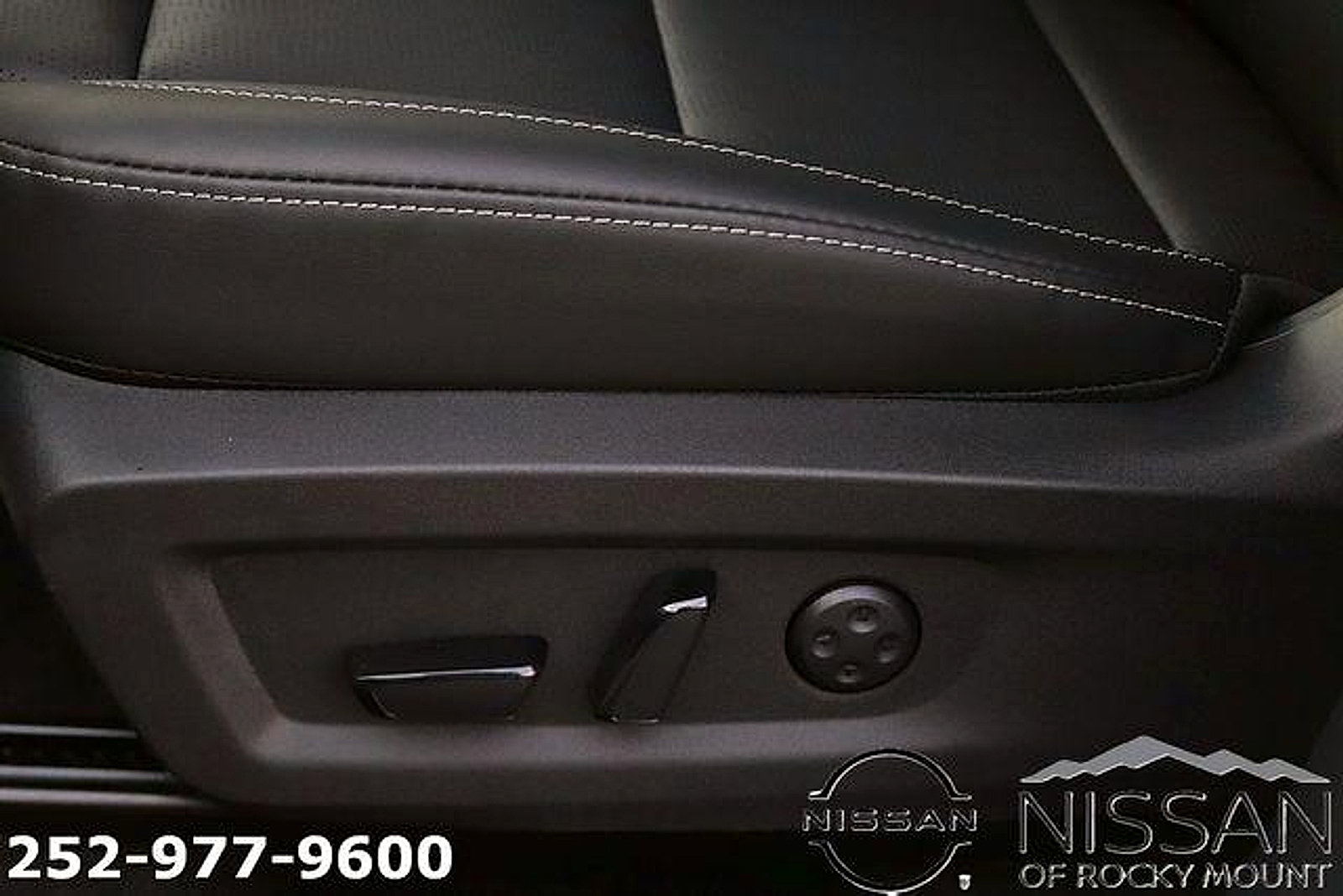 New 2026 Nissan Murano Platinum w/ Cargo Package AWD/4WD image 17