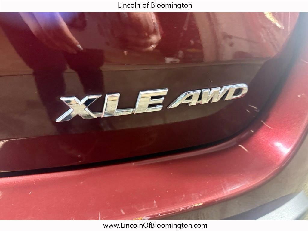 Used 2015 Toyota Highlander XLE image 14