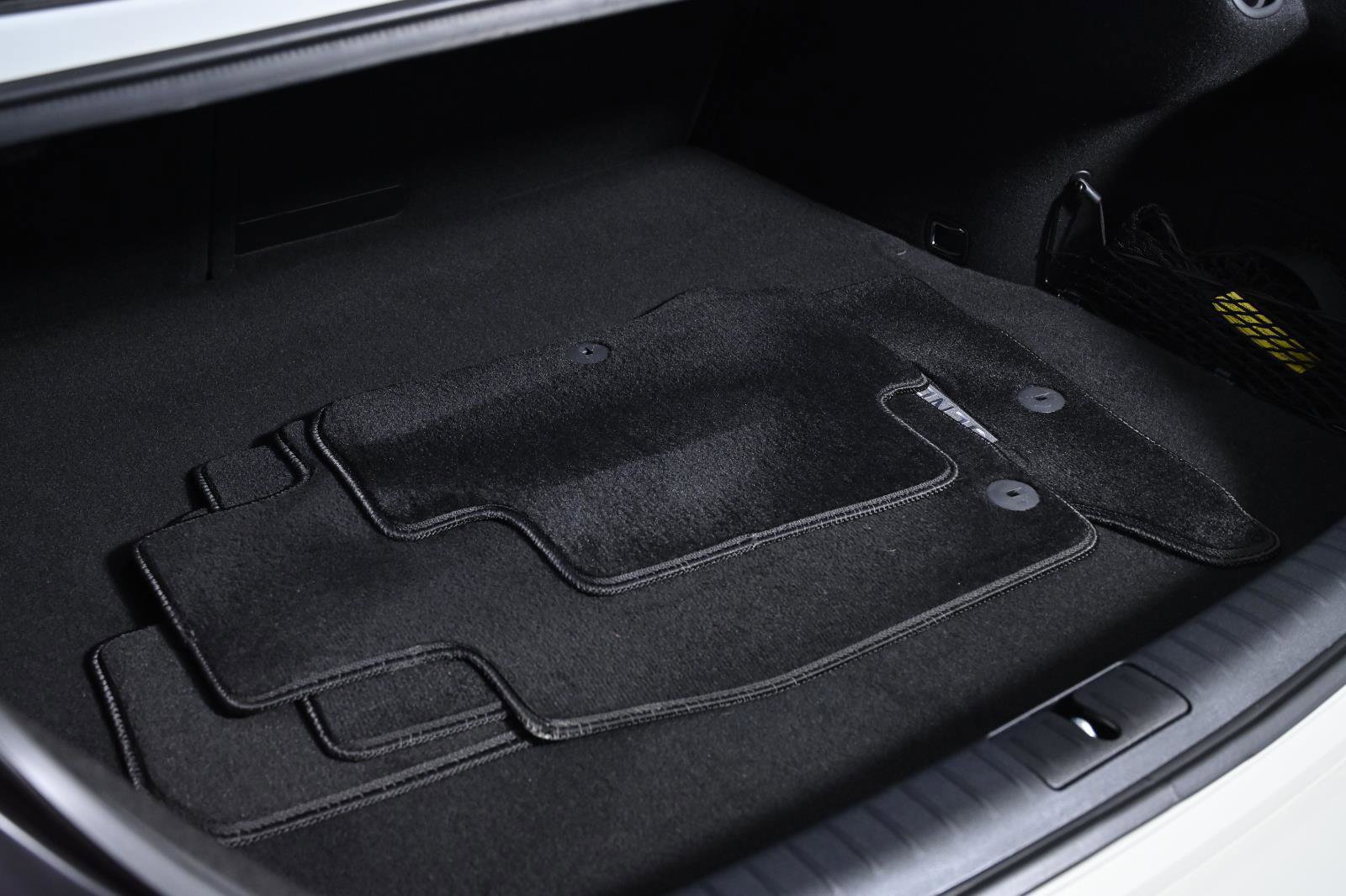 Used 2024 Genesis G70 3.3T Advanced w/ Sport Prestige Package image 41