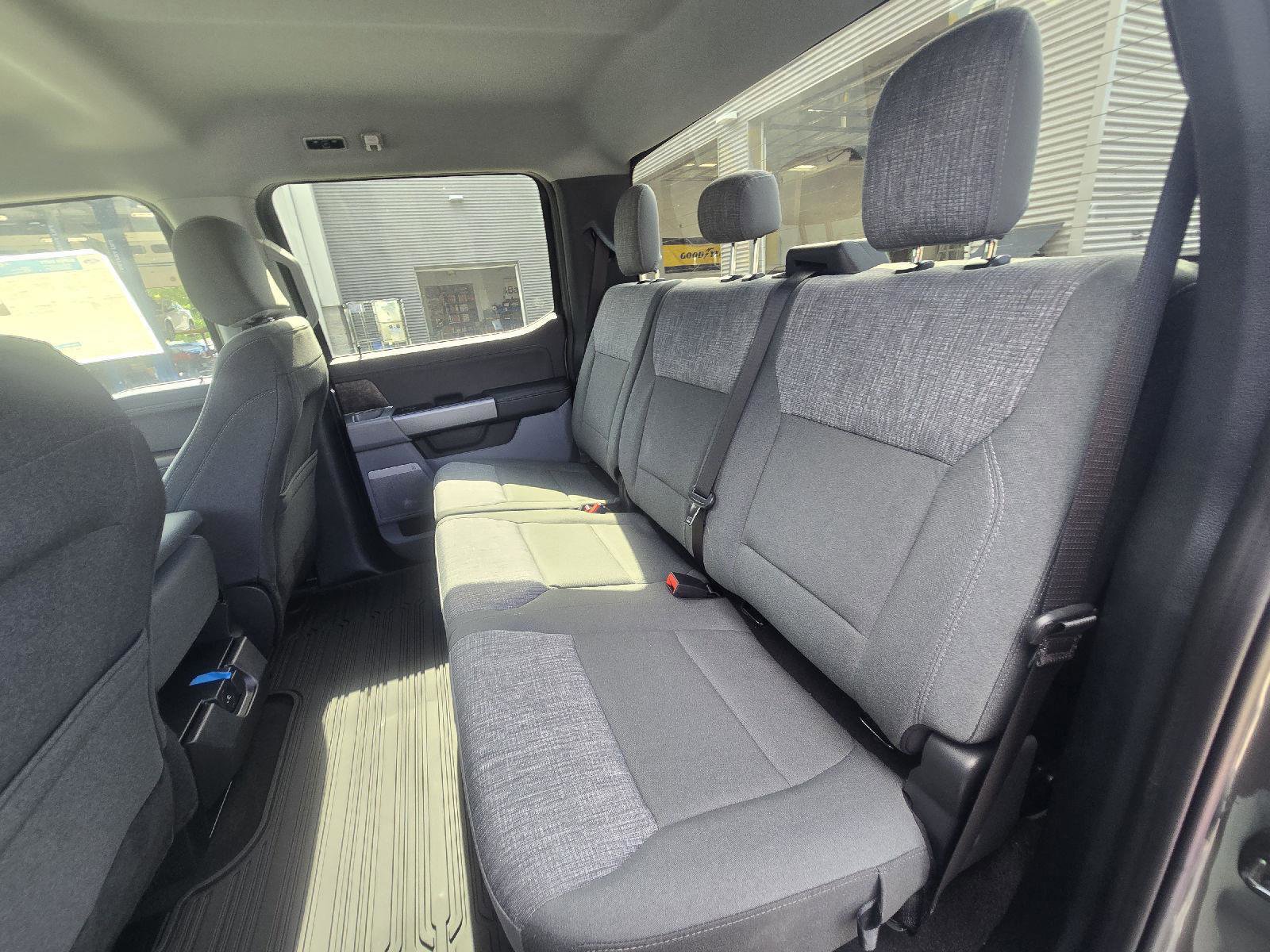 New 2025 Ford F350 XLT w/ Black Appearance Package image 13