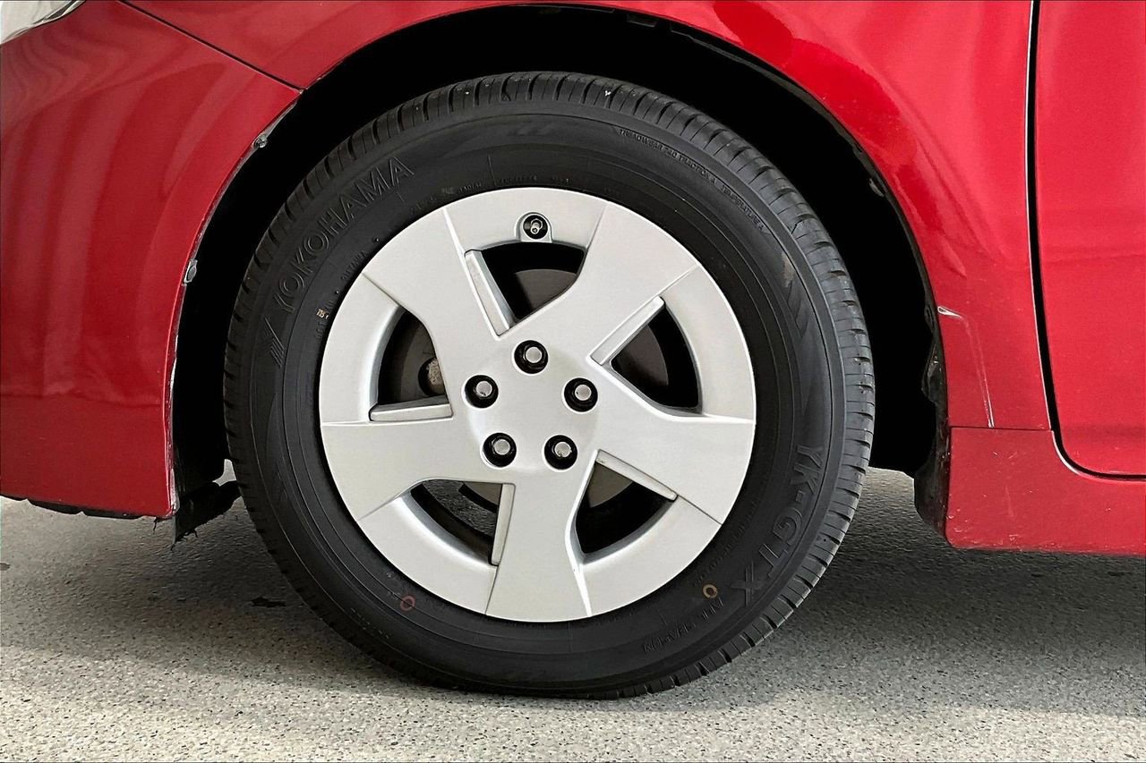 Used 2011 Toyota Prius Three w/ Solar Roof Pkg image 6