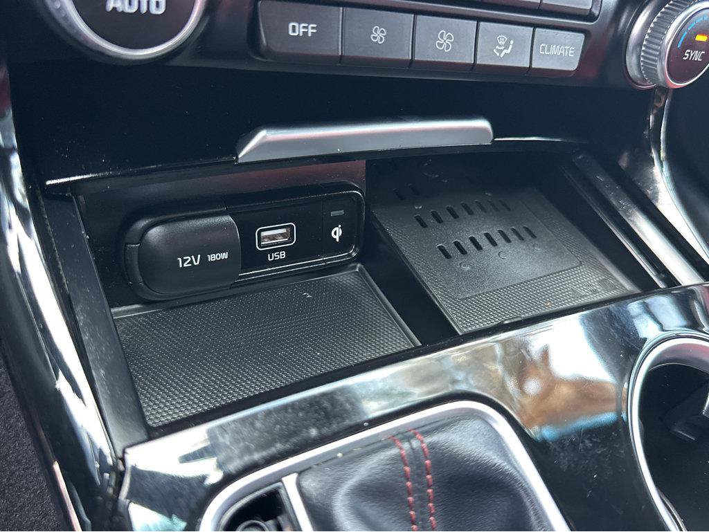 Used 2022 Kia Stinger GT-Line w/ Sun & Sound Package RWD image 26
