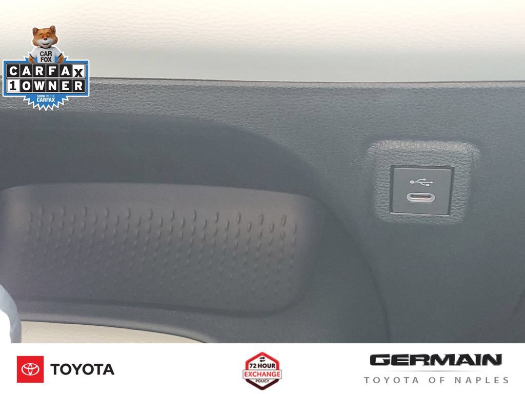 Used 2026 Toyota Corolla LE FWD image 31