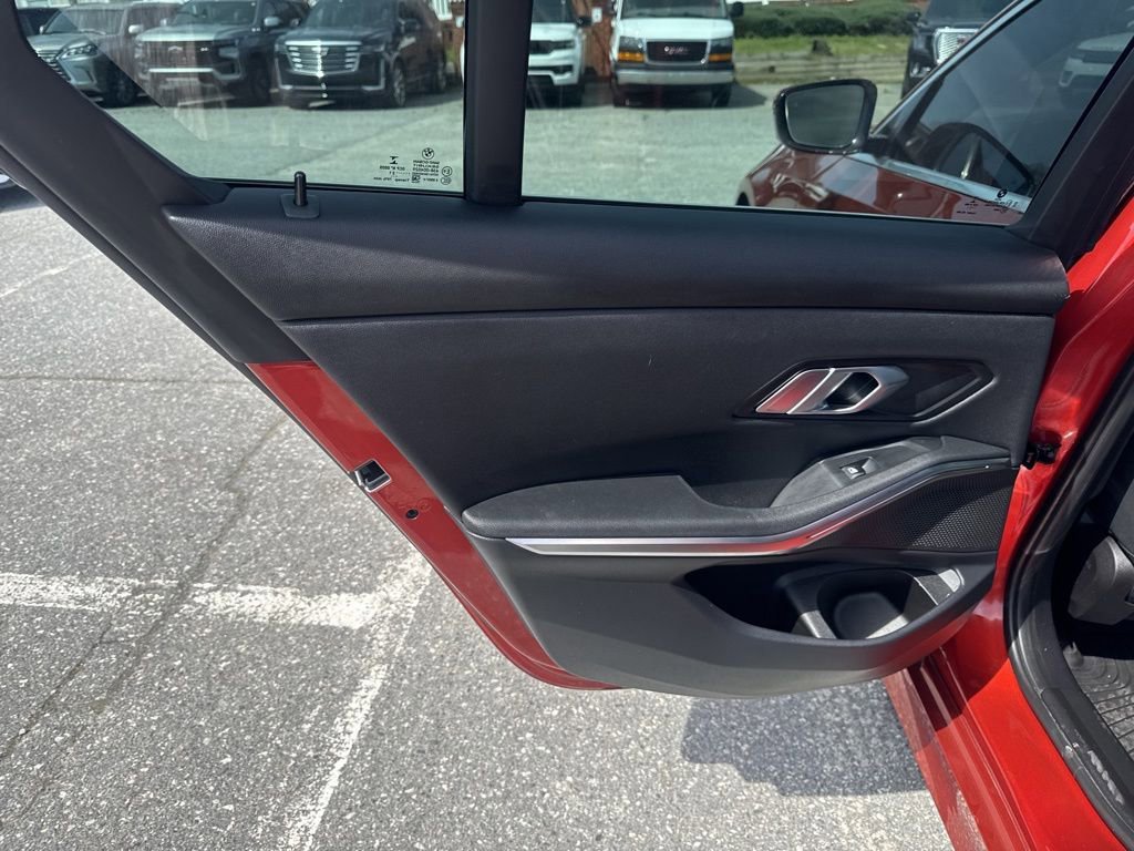 Used 2021 BMW 330i Sedan w/ Premium Package image 29