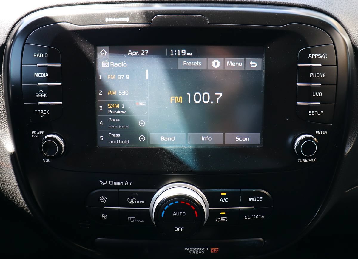 Used 2018 Kia Soul + FWD image 48