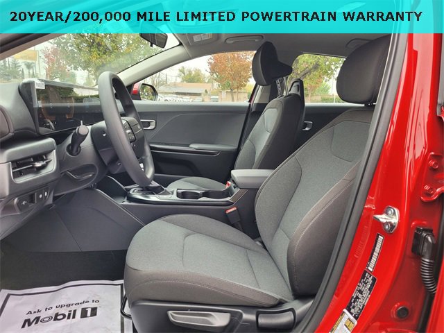 New 2025 Kia K4 LXS image 8