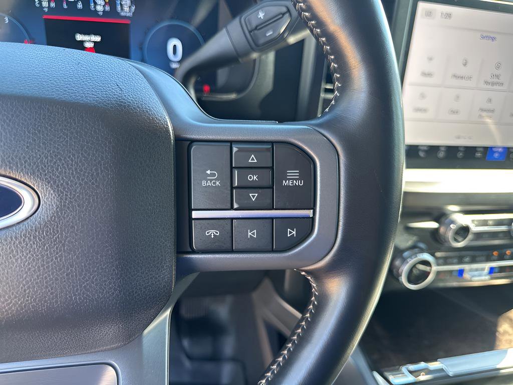 Used 2023 Ford F350 Lariat w/ Snow Plow Prep Package image 28