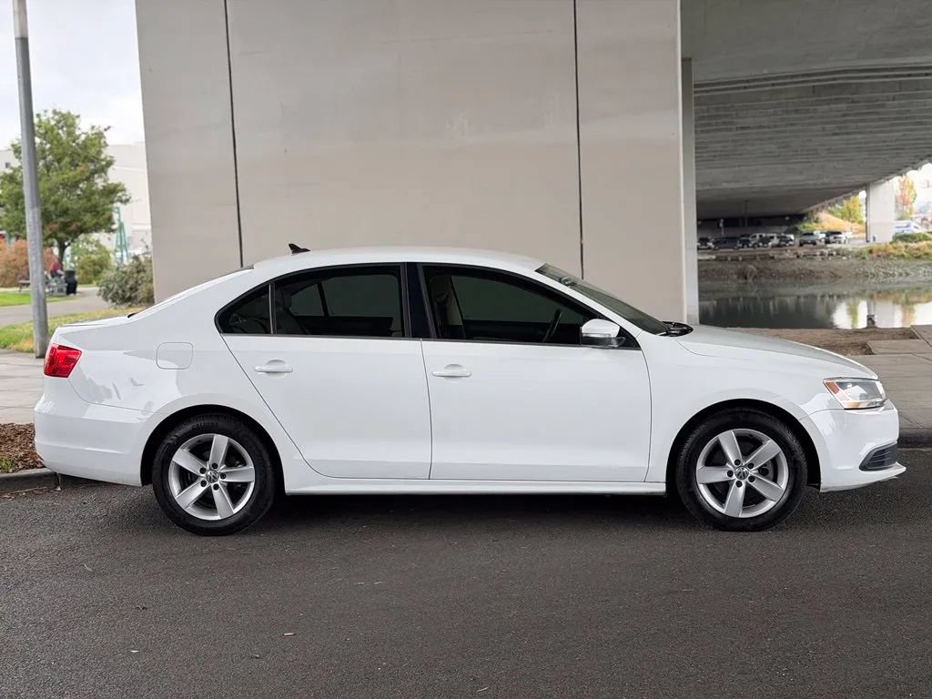 Used 2014 Volkswagen Jetta TDI FWD image 9