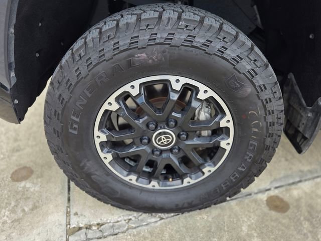 Used 2022 Toyota Tundra SR5 w/ TRD Off-Road Premium Package image 10