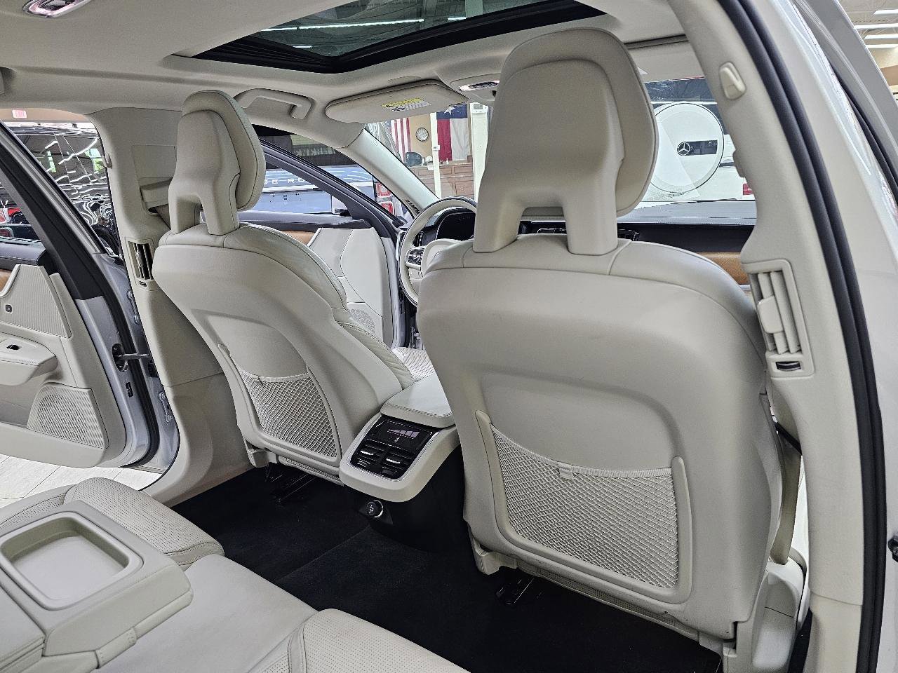 Used 2017 Volvo S90 T6 Inscription w/ Vision Package image 25