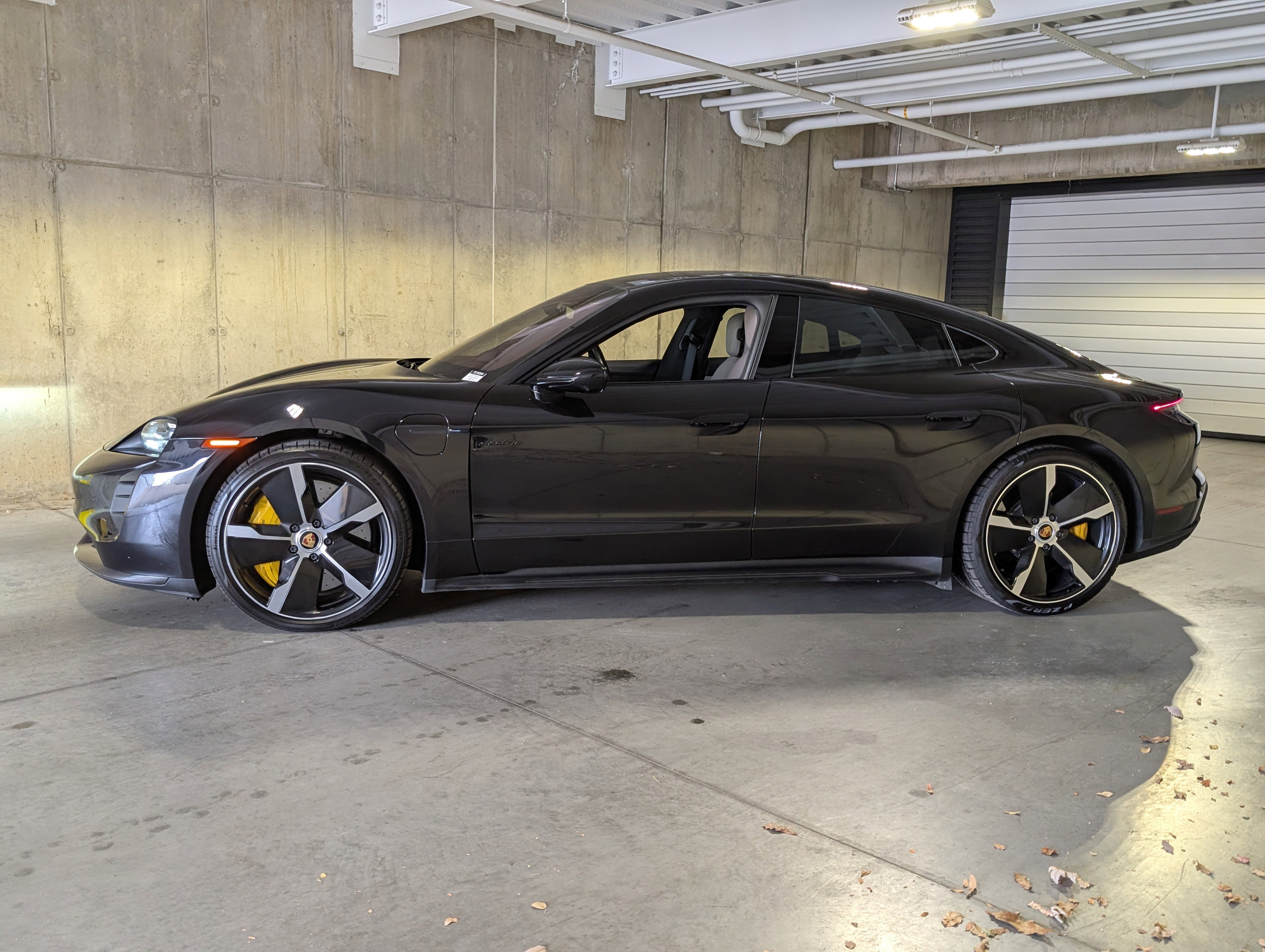 Used 2021 Porsche Taycan Turbo S image 2
