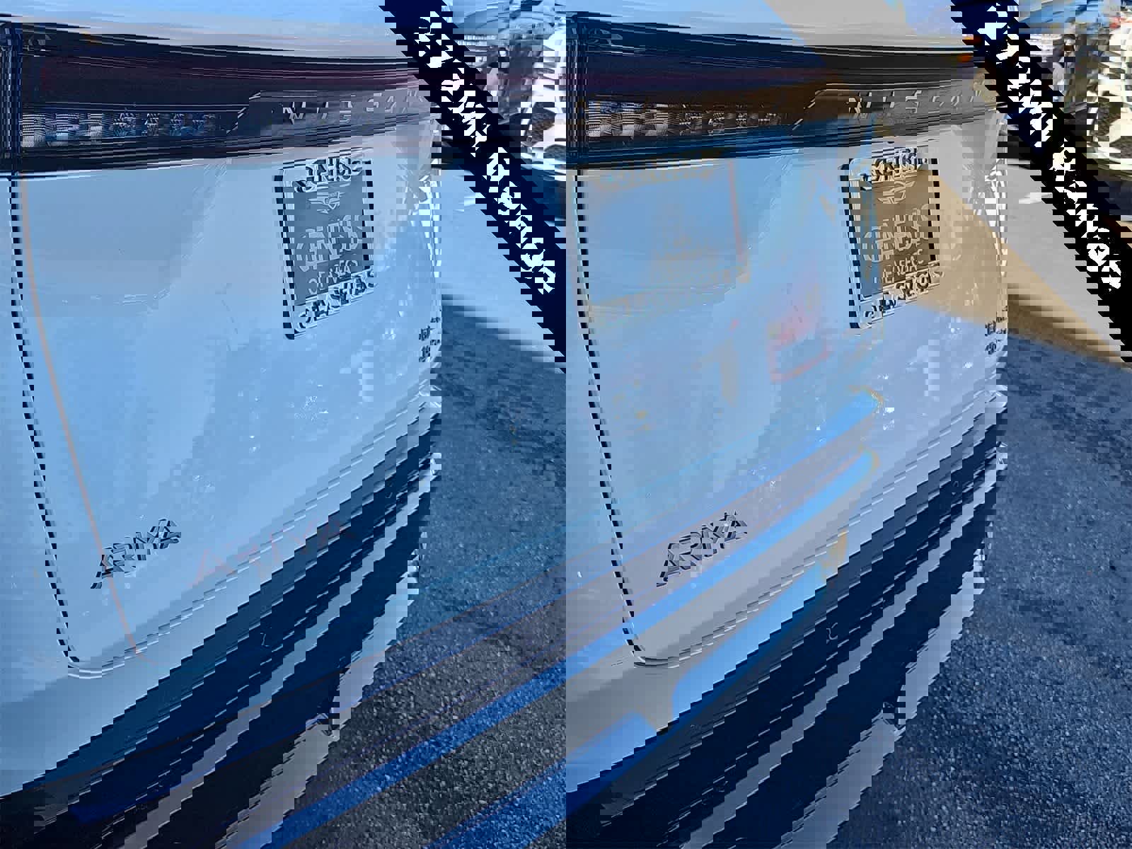 Used 2024 Nissan Ariya AWD image 11