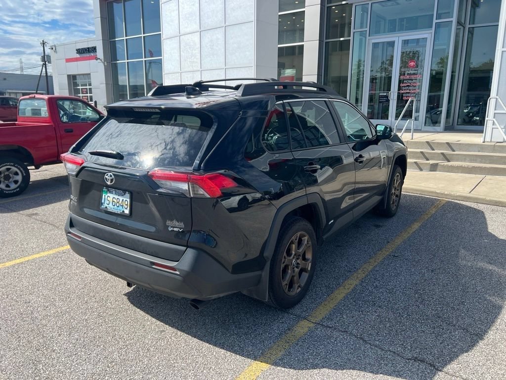 Used 2025 Toyota RAV4 Woodland Edition w/ Weather Package AWD/4WD image 40