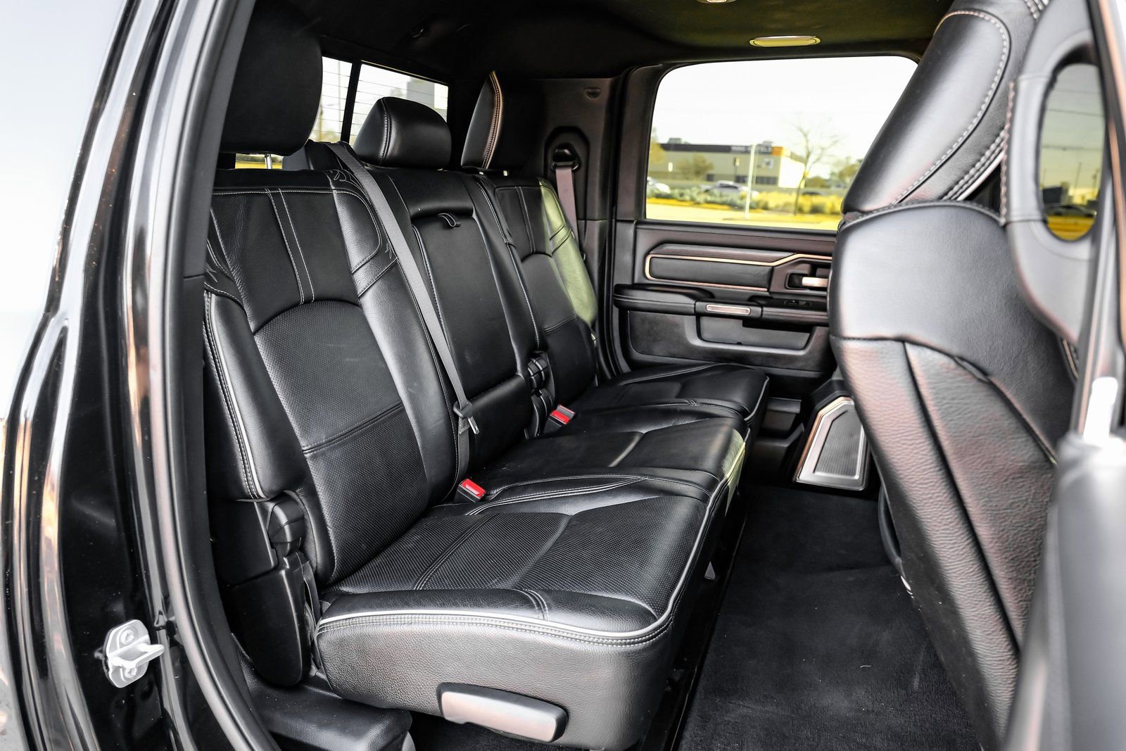 Used 2019 RAM 3500 Limited image 33