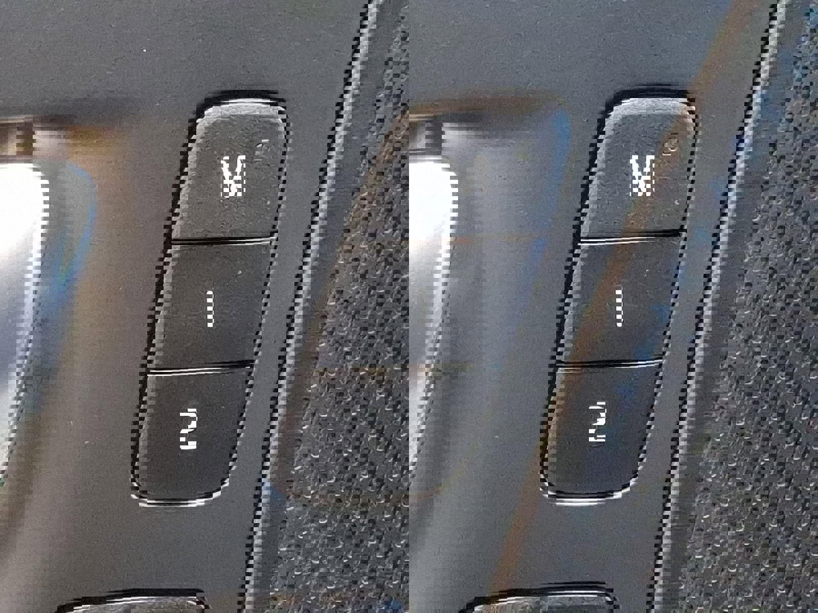 Certified 2026 Volvo XC60 T8 Ultra w/ Protection Package Premier image 21