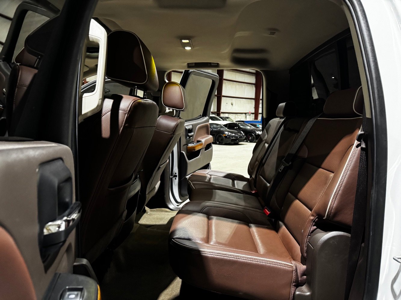 Used 2018 Chevrolet Silverado 1500 High Country image 16