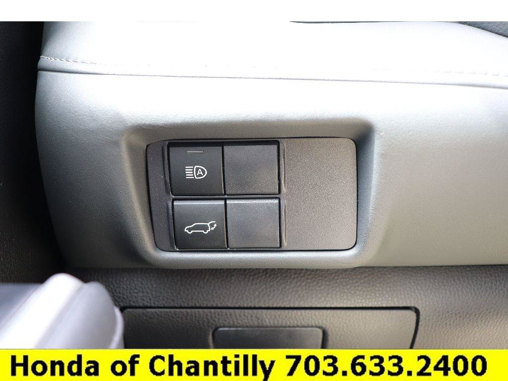 Used 2022 Toyota Highlander XSE FWD image 14