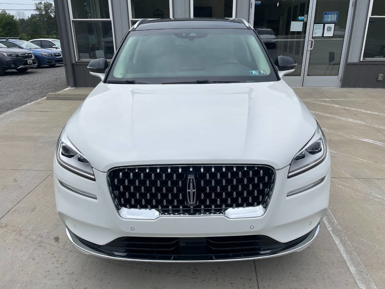 Used 2020 Lincoln Corsair Reserve w/ Equipment Group 202A image 3