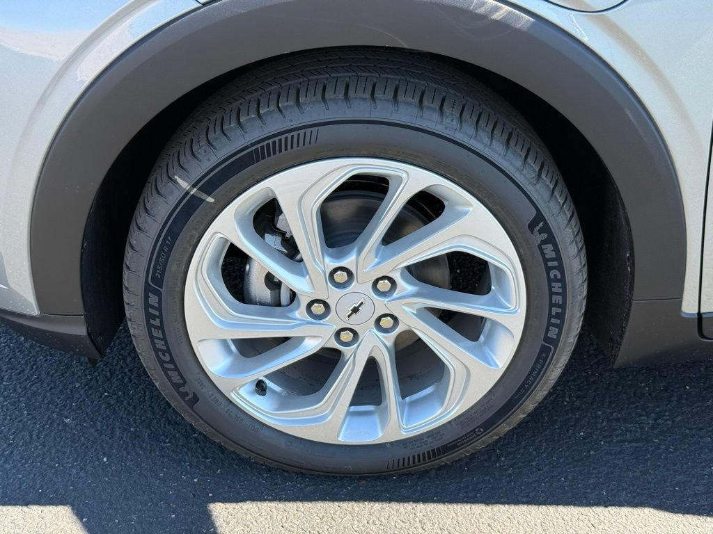 New 2027 Chevrolet Bolt LT w/ Comfort Package FWD image 10