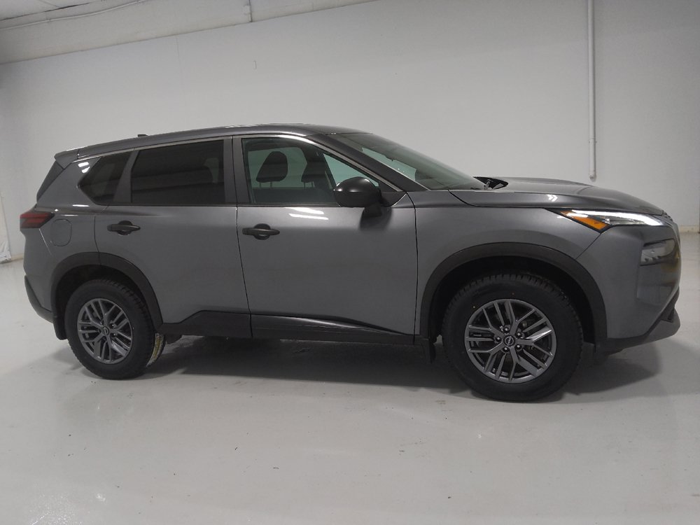 Used 2023 Nissan Rogue S AWD/4WD image 11
