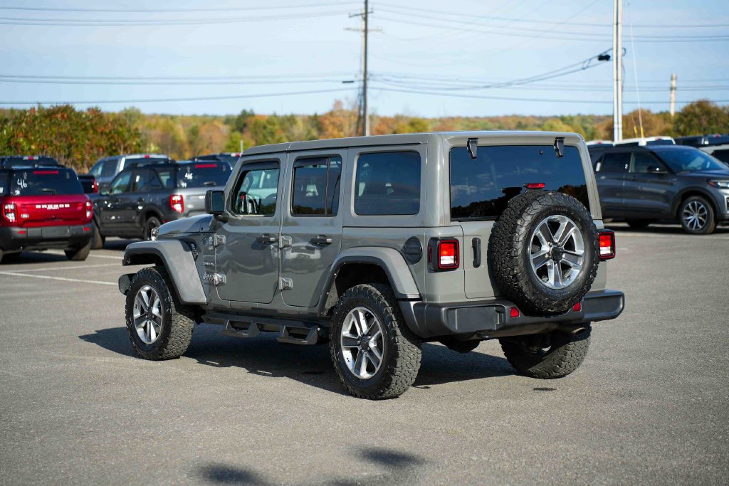 Used 2021 Jeep Wrangler Unlimited Sahara AWD/4WD image 7
