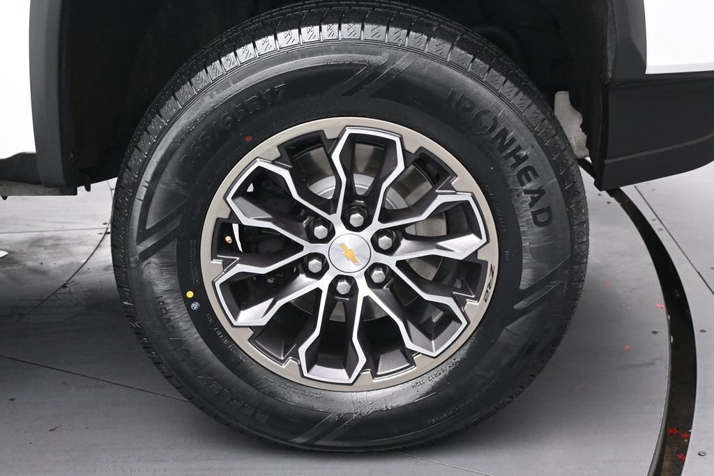 Used 2022 Chevrolet Colorado ZR2 AWD/4WD image 34