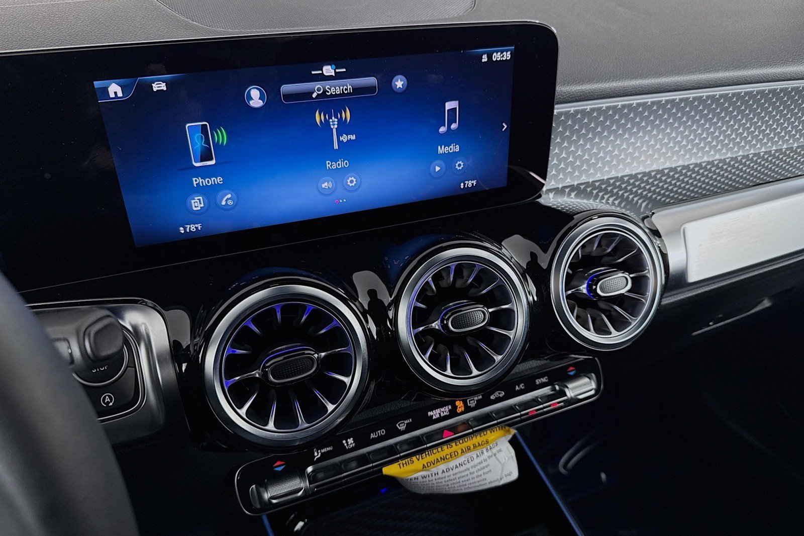 Certified 2025 Mercedes-Benz GLB 250 image 20