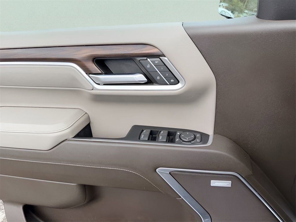 Used 2023 GMC Sierra 1500 SLT w/ SLT Premium Package image 24